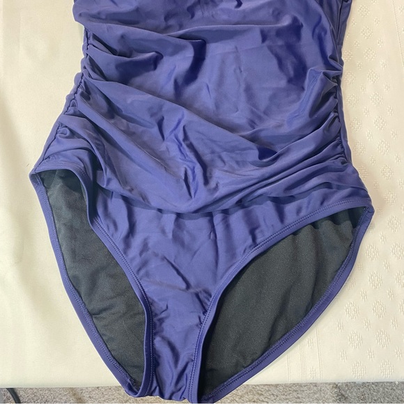 Hilor over the shoulder one piece swimsuit - Picture 3 of 6